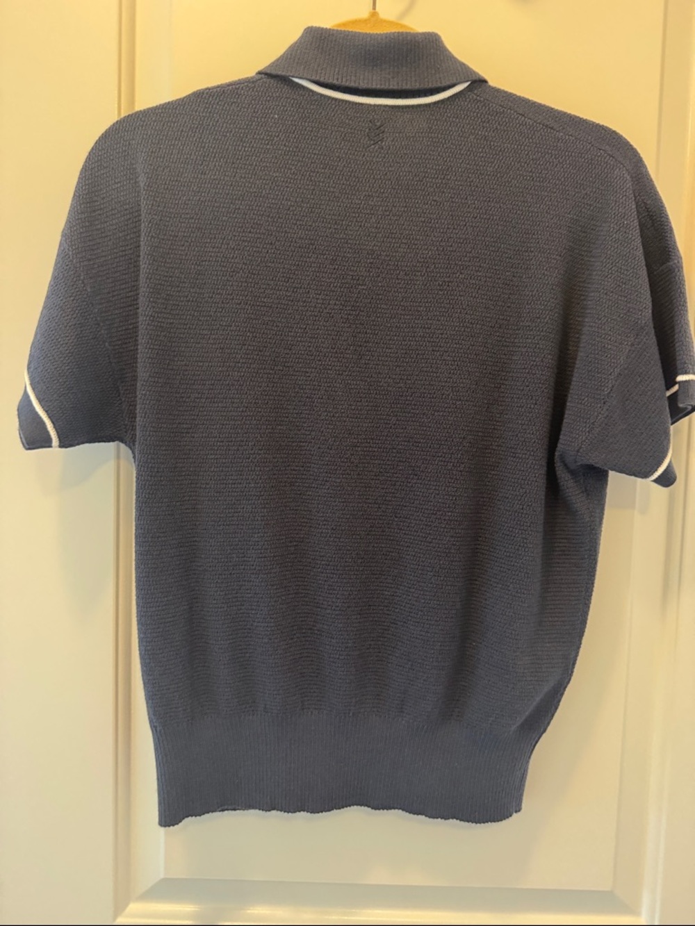RHONE Navy Knit Short-Sleeve Polo with White Accents • Medium - Picture 3 of 3